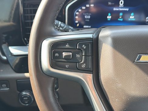 Used 2023 Chevrolet Silverado 1500 LT w/ Leather Package RWD image 15