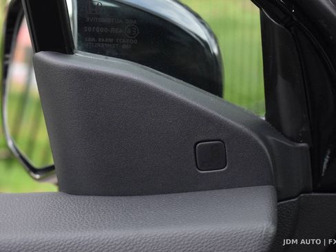 Used 2019 Honda Pilot Touring image 9