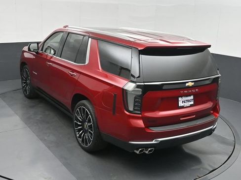 Used 2025 Chevrolet Tahoe High Country AWD/4WD image 37