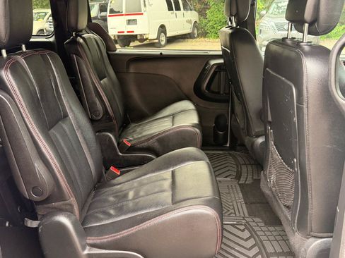 Used 2020 Dodge Grand Caravan GT FWD image 25