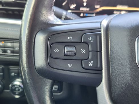 Used 2022 GMC Yukon Denali w/ Advanced Technology Package AWD/4WD image 21