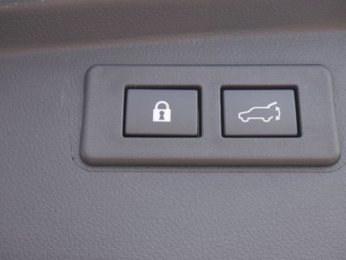 Used 2023 Subaru Outback Onyx Edition AWD/4WD image 18