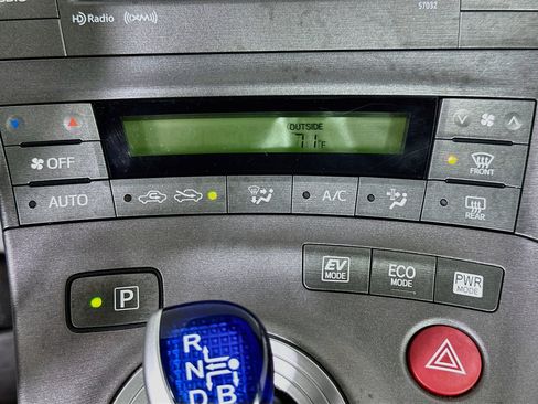 Used 2013 Toyota Prius Three FWD image 23