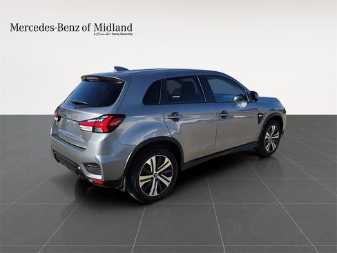 Used 2022 Mitsubishi Outlander Sport ES image 8