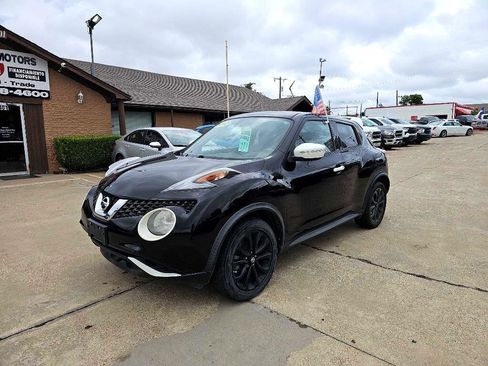 Used 2017 Nissan Juke SV image 7