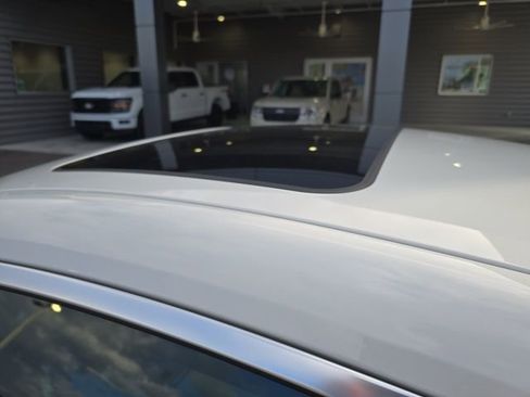 Used 2022 BMW 430i Coupe w/ Convenience Package image 8