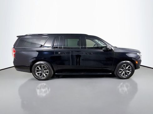 Used 2023 Chevrolet Suburban Z71 w/ Z71 Off-Road Package AWD/4WD image 8