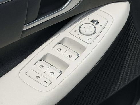 Certified 2025 Hyundai Sonata SEL AWD/4WD image 18