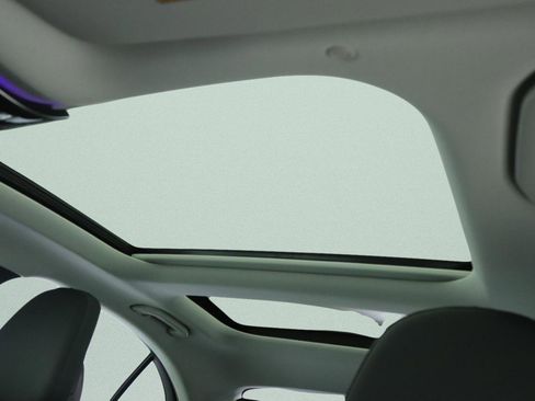 New 2026 Mercedes-Benz C 300 Sedan image 9