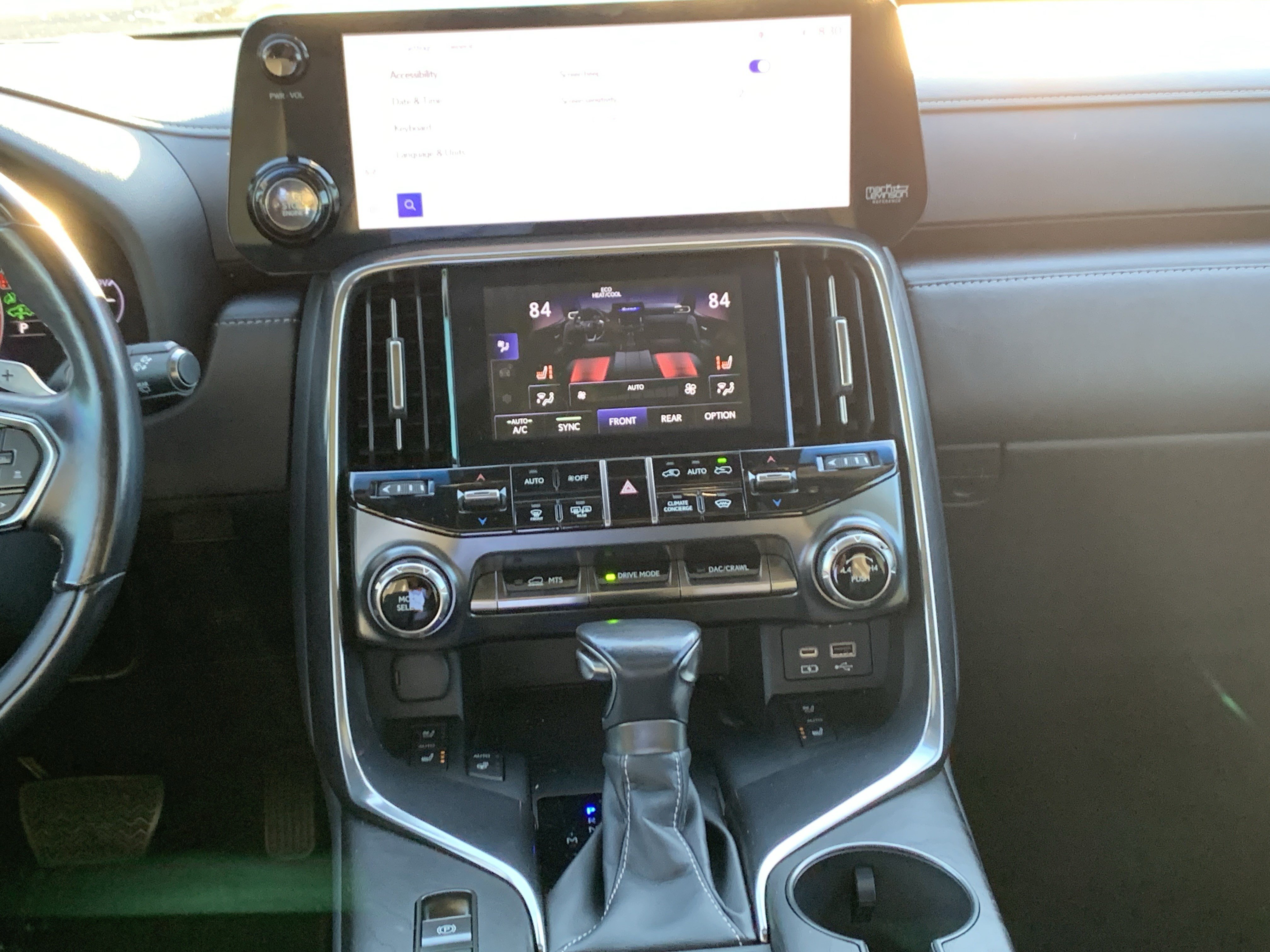 Used 2022 Lexus LX 600 4WD w/ Accessory Package (Z1) image 25