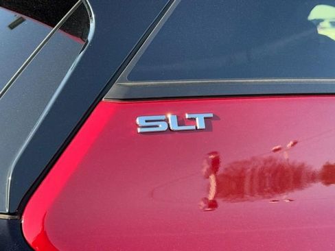 Used 2021 GMC Terrain SLT w/ LPO, Bright Accent Package image 4