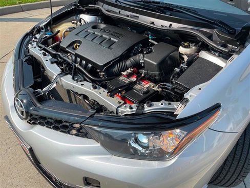 Used 2017 Toyota Corolla iM w/ All-Weather Mat Package FWD image 83