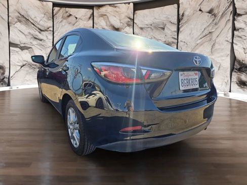 Used 2018 Toyota Yaris iA image 8