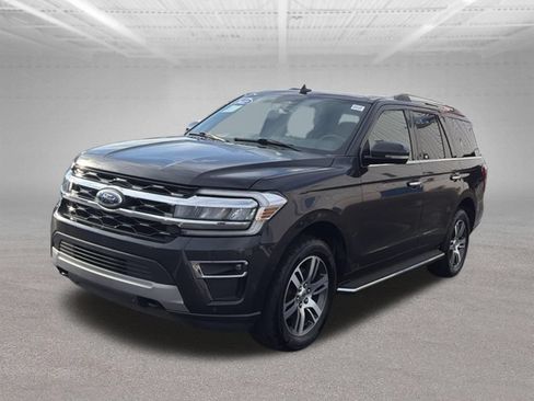 Used 2022 Ford Expedition Limited AWD/4WD image 4