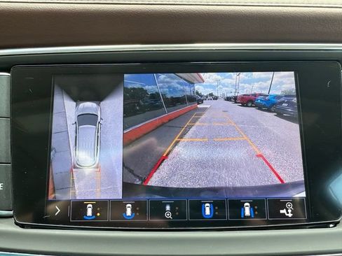 Used 2020 Buick Enclave Avenir w/ Avenir Technology Package FWD image 30
