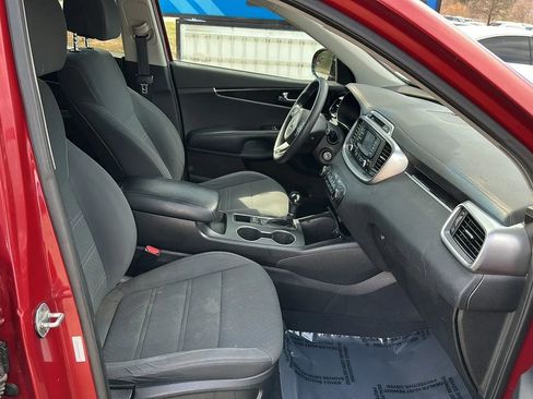 Used 2017 Kia Sorento LX image 23