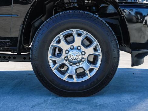 Used 2024 RAM 2500 Laramie w/ Safety Group AWD/4WD image 11