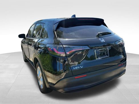 Used 2023 Honda HR-V LX image 14