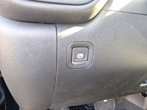 New 2026 Chevrolet Silverado 2500 Custom w/ Custom Value Package image 18