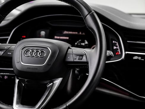 Used 2023 Audi Q8 Prestige image 27