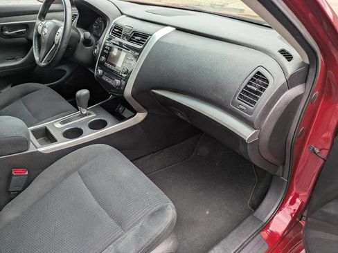 Used 2015 Nissan Altima 2.5 SV image 12