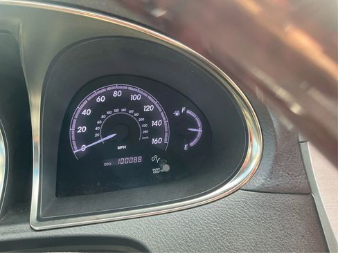 Used 2012 Toyota Avalon Limited image 14