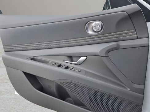 New 2026 Hyundai Elantra SEL Sport Premium image 16