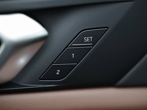 New 2026 BMW X5 sDrive40i w/ M Sport Package image 16