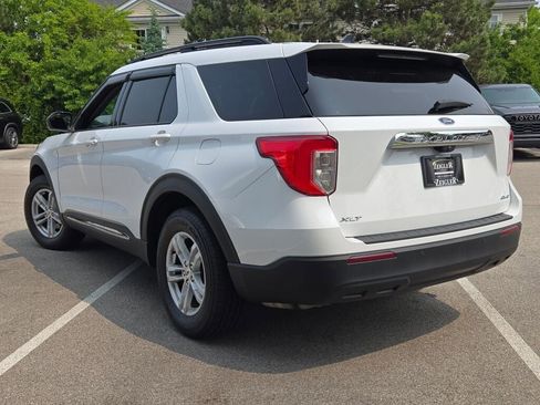 Used 2021 Ford Explorer XLT image 18