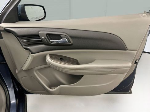 Used 2014 Chevrolet Malibu LT FWD image 31