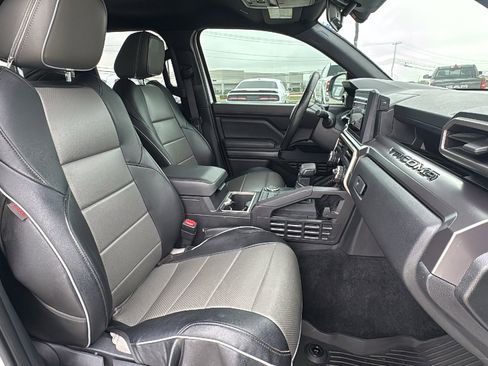 Used 2025 Toyota Tacoma SR5 image 30