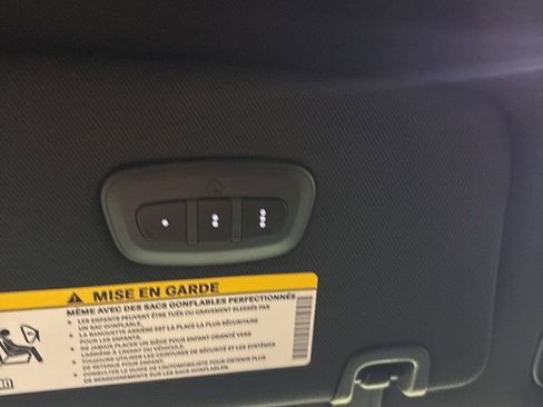 New 2026 Chrysler Pacifica Select image 15