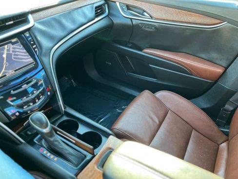 Used 2016 Cadillac XTS Luxury w/ Driver Awareness Package image 38