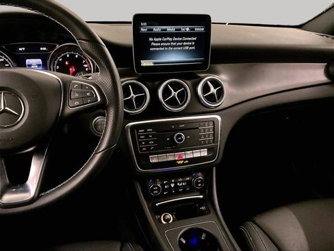 Used 2017 Mercedes-Benz CLA 250 4MATIC image 6