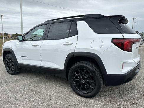New 2026 GMC Terrain Elevation w/ Black Edition FWD image 5