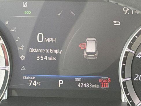 Certified 2025 Toyota Highlander LE FWD image 14