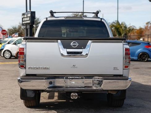 Used 2012 Nissan Frontier SL image 10