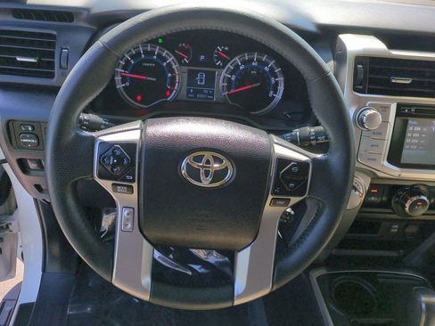 Used 2019 Toyota 4Runner SR5 Premium image 11