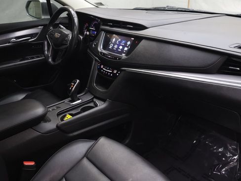 Used 2019 Cadillac XT5 Premium Luxury FWD image 10