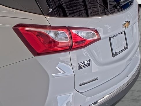 Used 2020 Chevrolet Equinox LT FWD image 10