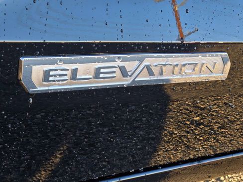 New 2026 GMC Canyon Elevation w/ Convenience Package image 3