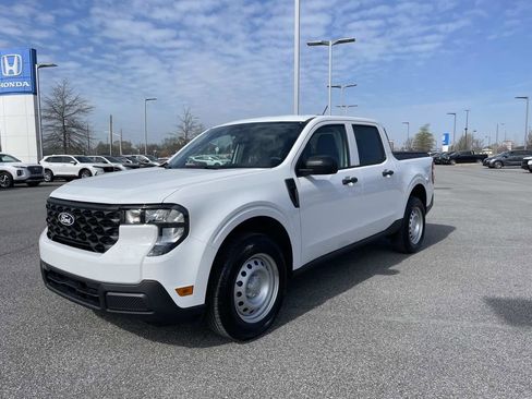 Used 2025 Ford Maverick XL image 7