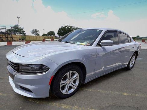 Used 2021 Dodge Charger SXT RWD image 5