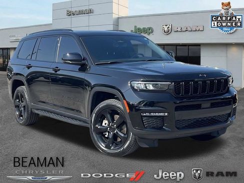 Used 2025 Jeep Grand Cherokee L Limited w/ Black Appearance Package AWD/4WD image 1