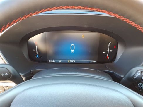 Used 2025 Ford Escape ST-Line w/ Equipment Group 301A FWD image 12