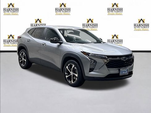 New 2026 Chevrolet Trax RS w/ Driver Confidence Package FWD image 3