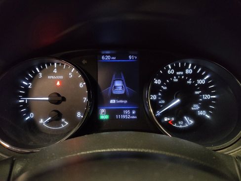 Used 2020 Nissan Rogue S FWD image 23