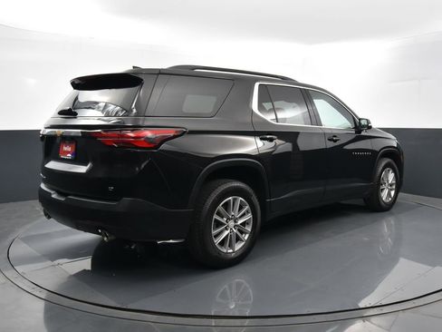 Used 2022 Chevrolet Traverse LT image 29