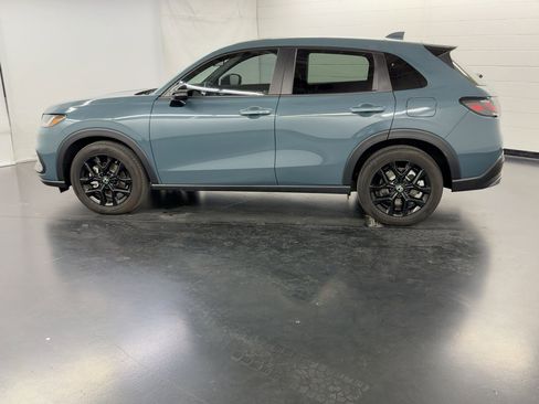 Certified 2024 Honda HR-V Sport image 2