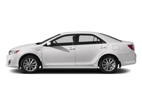 Used 2013 Toyota Camry XLE w/ Leather Pkg FWD image 3